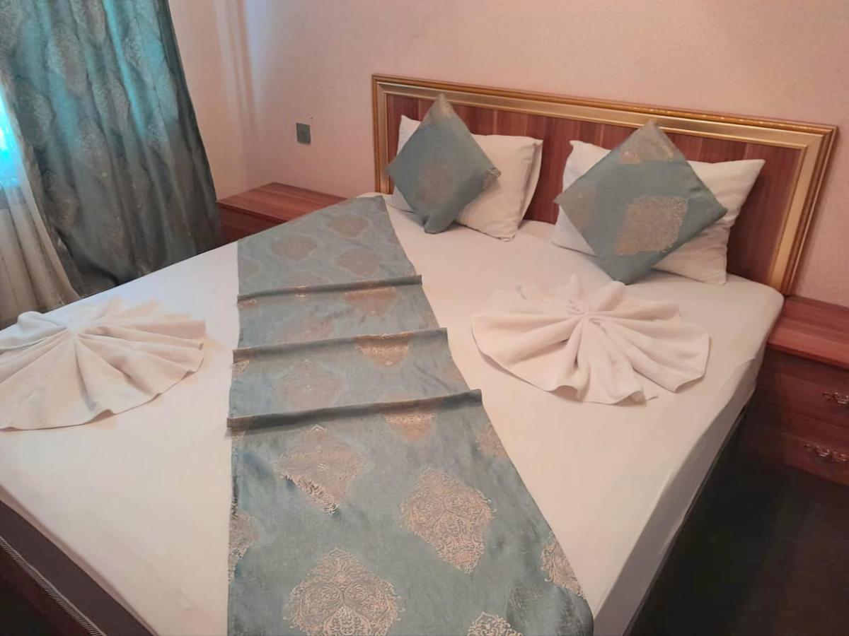 La Villa Hotel Old Баку Екстериор снимка