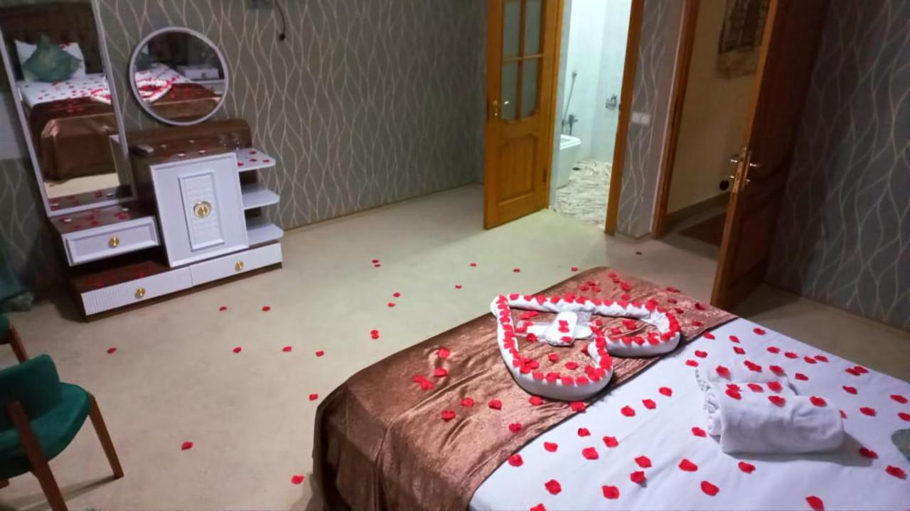 La Villa Hotel Old Баку Екстериор снимка